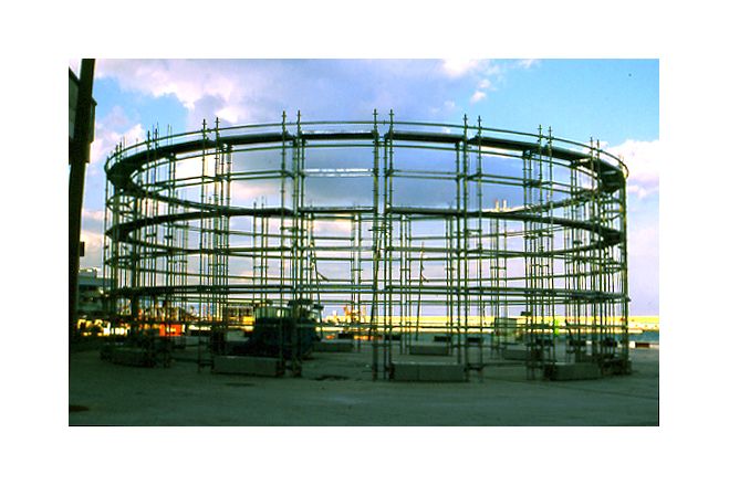 100% recoverable lightweight tubular scaffolding structure