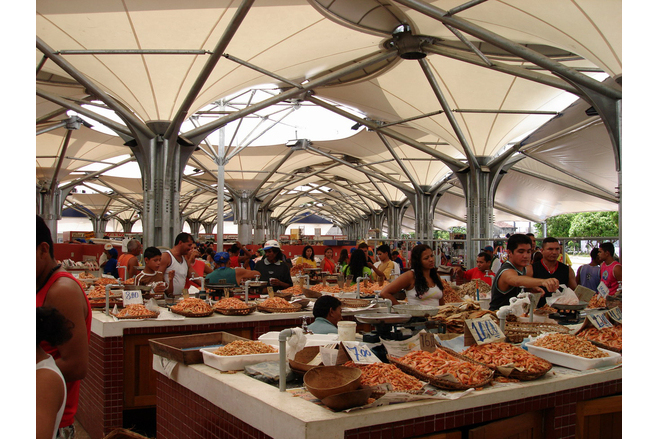 Internal view of the Ananindeua Fish and Fruit Fair