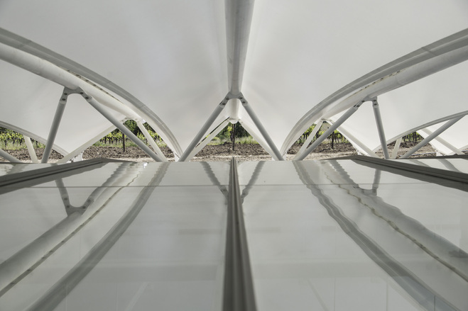 Underside of the Serge Ferrari TX30 fabric canopy above the gallery glass roof